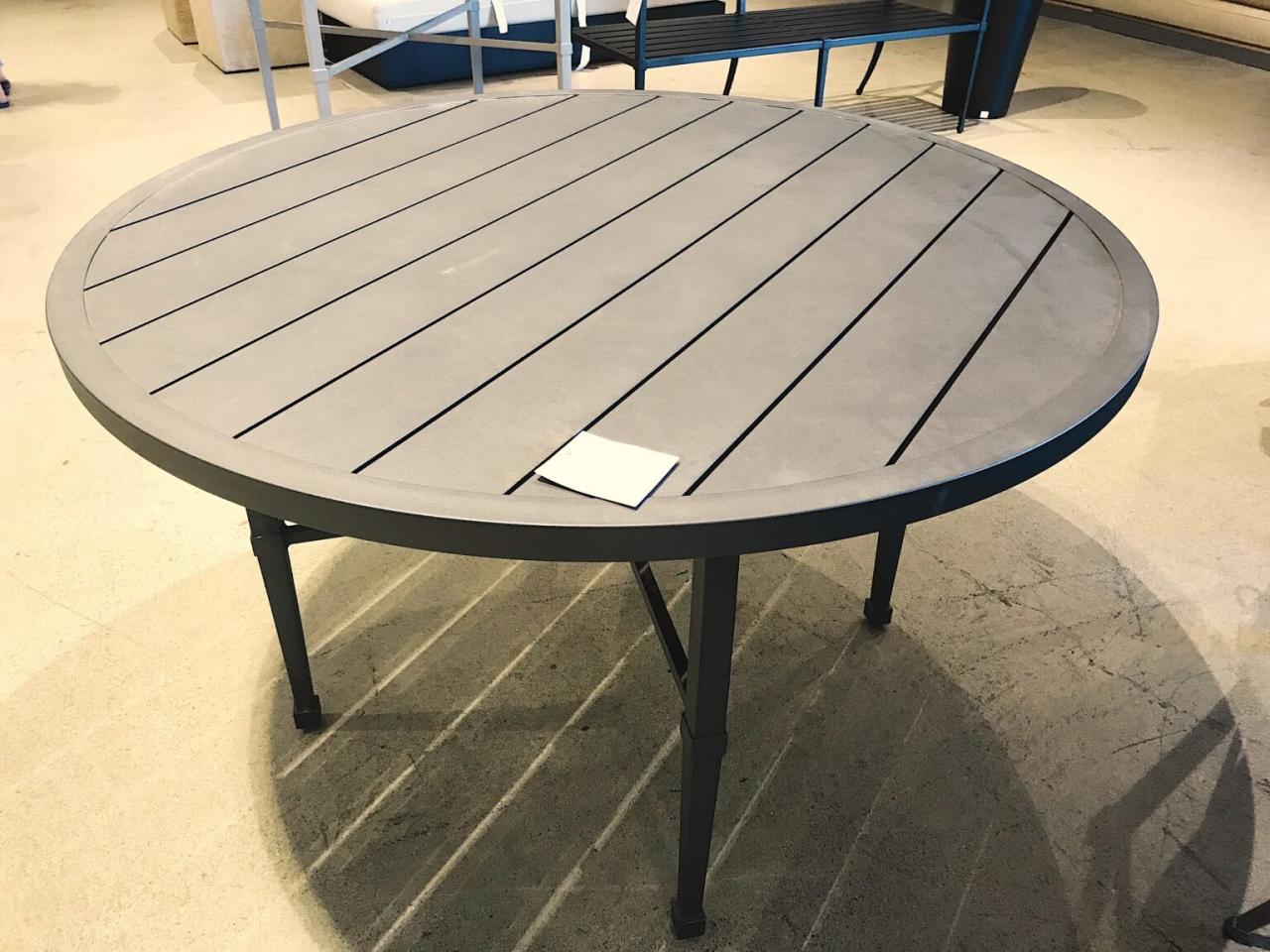 Restoration Hardware Outlet: Vacaville, CA - That Outlet Girl